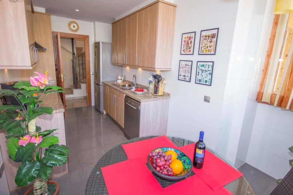Casa Tres Vistas Luxury Apartment With Stunning Views To The Ocean Puerto de Santiago  Extérieur photo