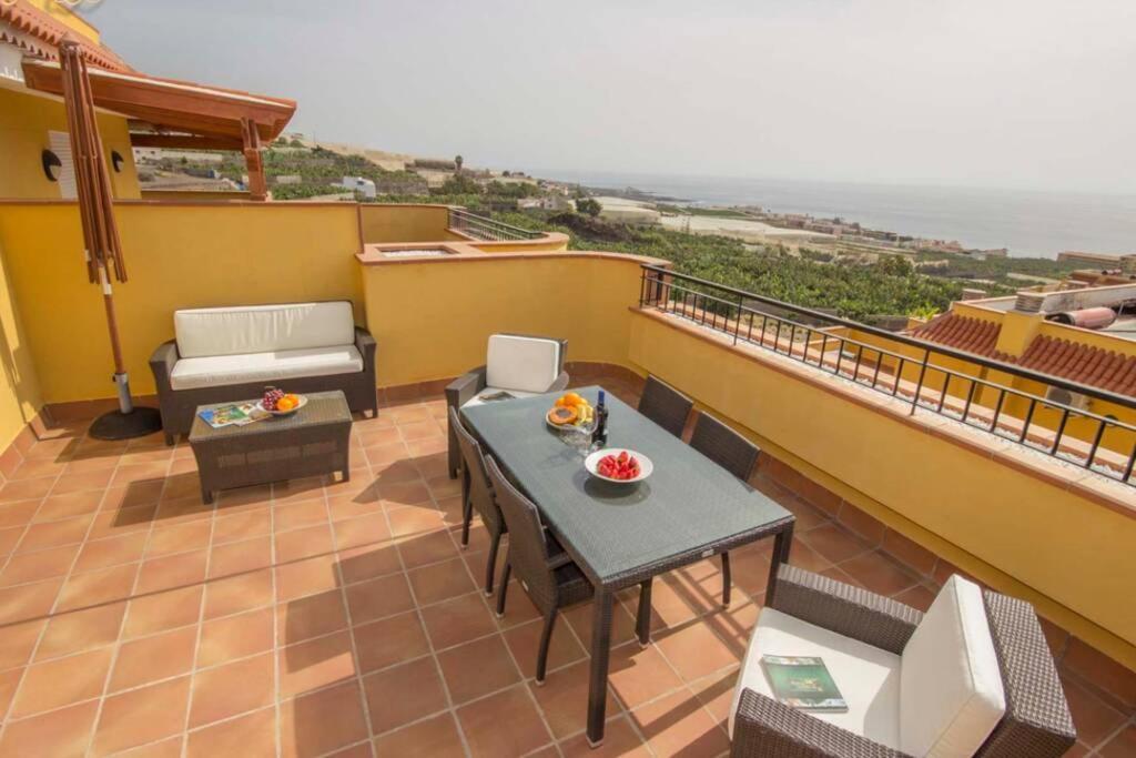 Casa Tres Vistas Luxury Apartment With Stunning Views To The Ocean Puerto de Santiago  Extérieur photo